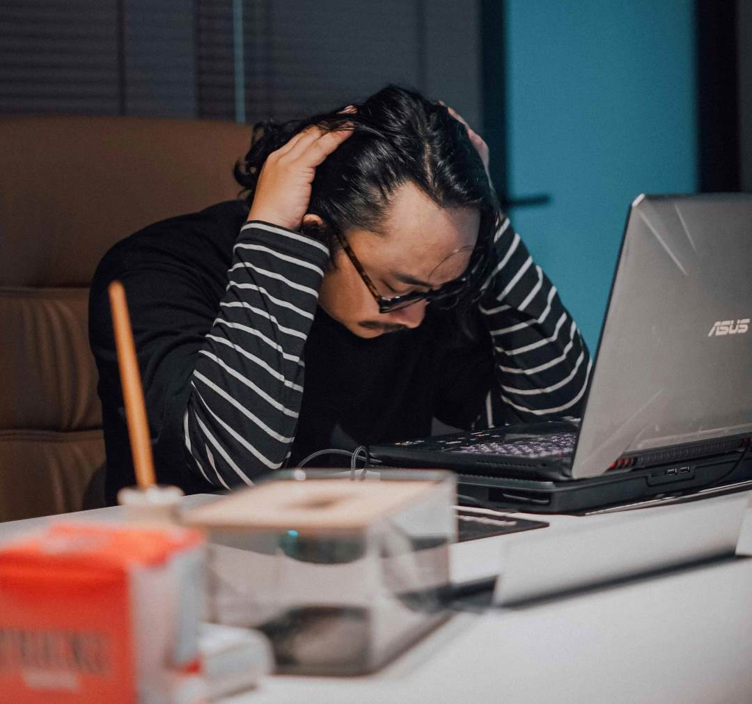 Customer acquisition costs blog cover by LeAds Ug