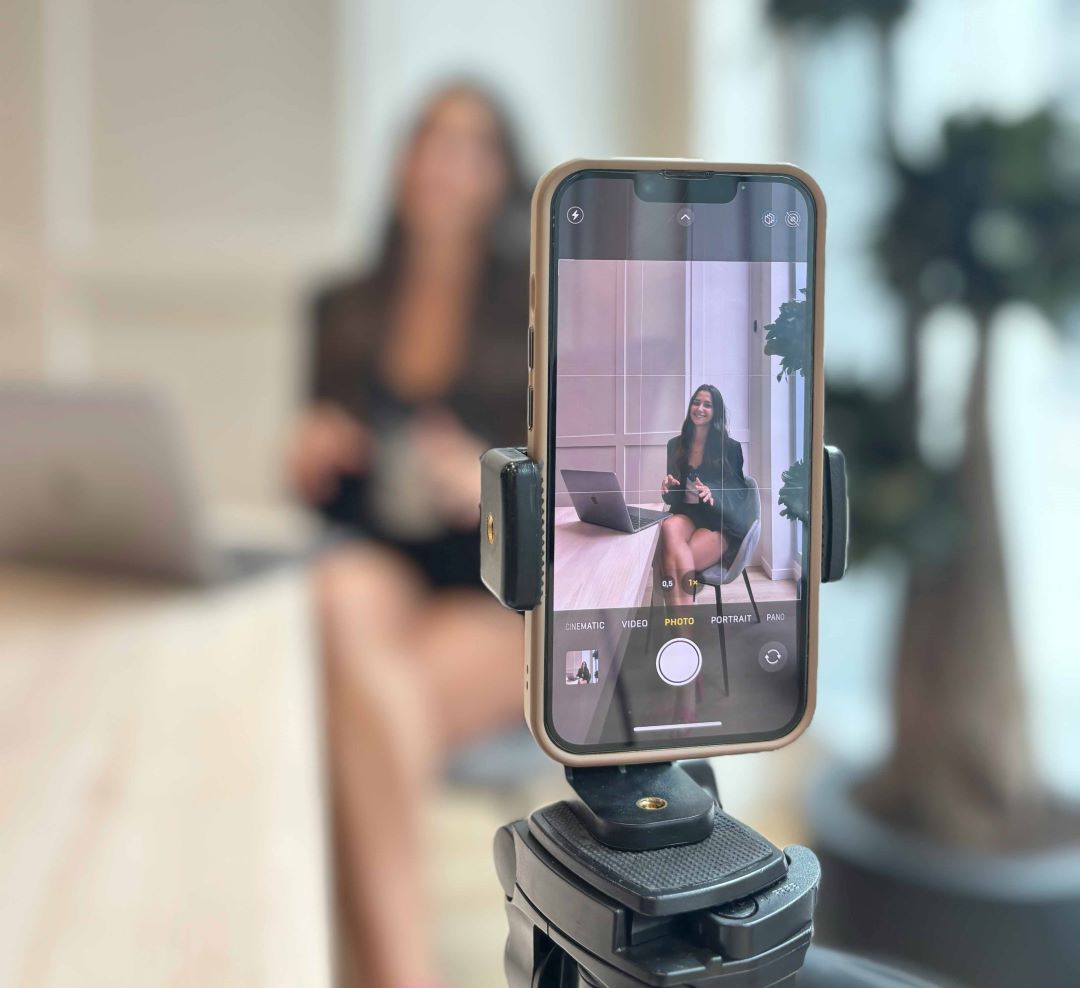 Digital marketing strategy for startups blog cover by LeAds Ug